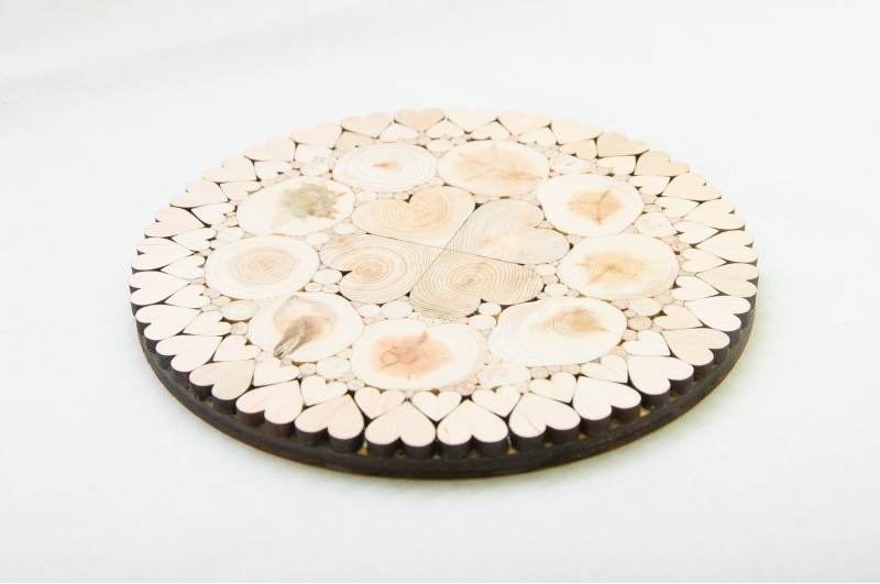 Trivet with hearts 15-18 cm